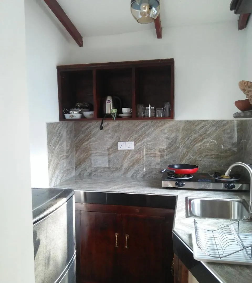 Living Home 니곰보